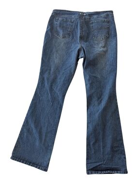 Y2K Women's Bootcut Jeans in Medium Blue Denim size 17